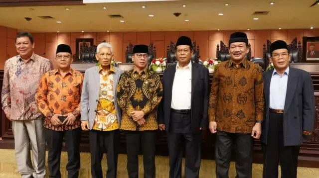 MUI Gelar Sosialisasi SEMA Nomor 2 Tahun 2023 di Gedung MPR, Kiai Ikhsan : Nikah itu Harus Sah Menurut Agamaama MUI Gelar Sosialisasi SEMA Nomor 2 Tahun 2023 di Gedung MPR, Kiai Ikhsan : Nikah itu Harus Sah Menurut Agamaama