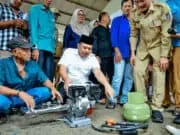 Solusi Atasi Kelangkaan Minyak, Pemkab Batu Bara Bagikan Paket Konversi BBM kepada Nelayan