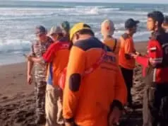 Warga Kledung Kradenan Hilang Terseret Ombak Pantai Dewaruci Jatimalang Saat Asik Berenang Warga Kledung Kradenan Hilang Terseret Ombak Pantai Dewaruci Jatimalang Saat Asik Berenang