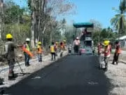 Pekerjaan Paket Proyek Jalan Iteng – Nanga Woja Sedang Dalam Tahap Pengaspalan