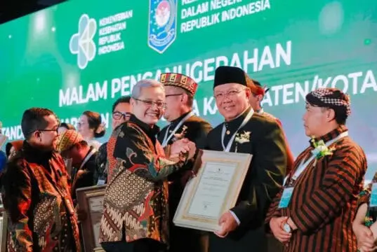Pemkot Tangsel Raih Penghargaan STBM Pratama dari Kementerian Kesehatan RI Pemkot Tangsel Raih Penghargaan STBM Pratama dari Kementerian Kesehatan RI
