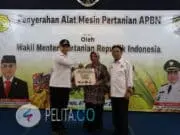 Kunker Ke Purworejo, Wamentan Serahkan Bantuan Alsintan Ke Kelompok Tani Kabupaten Purworejo