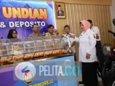 Undian Simpanan 2023, BKK Purworejo Bagi Bagi Hadiah. Bupati Undi Langsung Hadiah Utama Sepeda Motor Undian Simpanan 2023, BKK Purworejo Bagi Bagi Hadiah. Bupati Undi Langsung Hadiah Utama Sepeda Motor
