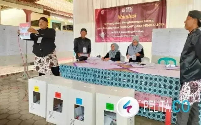 KPU Purworejo Gelar Simulasi Pemungutan Suara di TPS 1 Desa Singkil Wetan Kecamatan Ngombol KPU Purworejo Gelar Simulasi Pemungutan Suara di TPS 1 Desa Singkil Wetan Kecamatan Ngombol