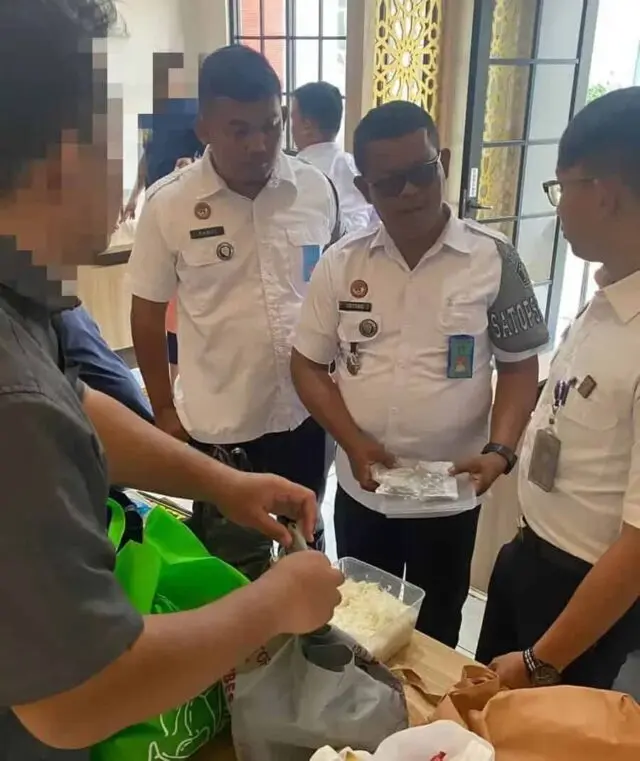 Lapas Pemuda Tangerang Gagalkan Penyelundupan Handphone ke dalam Lapas Lapas Pemuda Tangerang Gagalkan Penyelundupan Handphone ke dalam Lapas