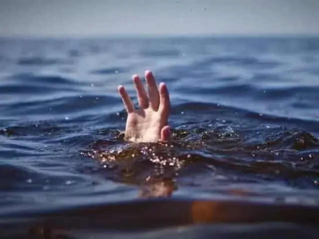 Asik Mandi di Sungai 3 Siswa Meninggal Diduga Terseret Aliran Sungai Curug Bedug Asik Mandi di Sungai 3 Siswa Meninggal Diduga Terseret Aliran Sungai Curug Bedug