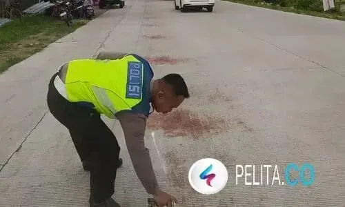 Pelajar SMK di Kebumen Tewas Kecelakaan Diduga Akibat Tertimpa Baliho Yang Jatuh Tertiup Angin Pelajar SMK di Kebumen Tewas Kecelakaan Diduga Akibat Tertimpa Baliho Yang Jatuh Tertiup Angin