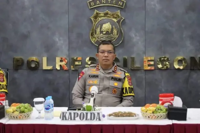 Tingkatkan Keamanan dan Pelayanan Publik, Kapolda Banten Ajak Personel Polres Cilegon Lebih Dekat dengan Masyarakat Tingkatkan Keamanan dan Pelayanan Publik, Kapolda Banten Ajak Personel Polres Cilegon Lebih Dekat dengan Masyarakat