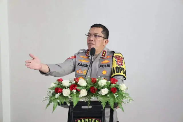 Tingkatkan Keamanan dan Pelayanan Publik, Kapolda Ajak Personel Polresta Tangerang Untuk Lebih Dekat dengan Masyarakat Tingkatkan Keamanan dan Pelayanan Publik, Kapolda Ajak Personel Polresta Tangerang Untuk Lebih Dekat dengan Masyarakat