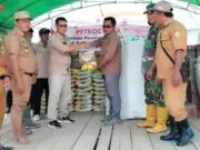 SKK Migas–PetroChina Jabung Serahkan Bantuan Penanganan Banjir di Kabupaten Tanjab Timur SKK Migas–PetroChina Jabung Serahkan Bantuan Penanganan Banjir di Kabupaten Tanjab Timur