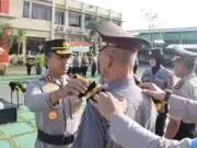 Menjelang Purnatugas Dua Personel Polres Purworejo Mendapat Penghargaan Kenaikan Pangkat Menjelang Purnatugas Dua Personel Polres Purworejo Mendapat Penghargaan Kenaikan Pangkat