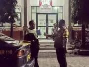 Kepolisian Sektor Sepatan dan PPK Siaga Amankan Logistik Pemilu 24 Jam Kepolisian Sektor Sepatan dan PPK Siaga Amankan Logistik Pemilu 24 Jam