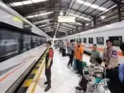 Kabar Gembira KAI Daop 5 Purwokerto Buka Pemesanan Tiket KA Tambahan Angkutan Lebaran Kabar Gembira KAI Daop 5 Purwokerto Buka Pemesanan Tiket KA Tambahan Angkutan Lebaran
