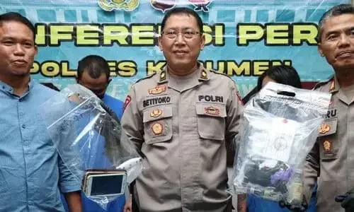 Empat Pengguna Sabu Diamankan Sat Resnarkoba Kebumen, Dua Diantaranya Perempuan Empat Pengguna Sabu Diamankan Sat Resnarkoba Kebumen, Dua Diantaranya Perempuan