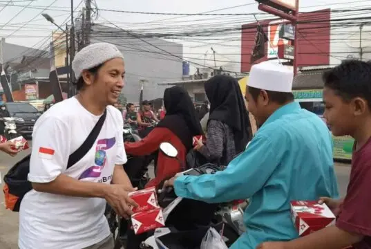 Ramadhan 1445 H, Komunitas Aku Mau Bantu Gelar Donor Darah dan Bagikan Takjil Serta Buka Puasa Bersama Ramadhan 1445 H, Komunitas Aku Mau Bantu Gelar Donor Darah dan Bagikan Takjil Serta Buka Puasa Bersama