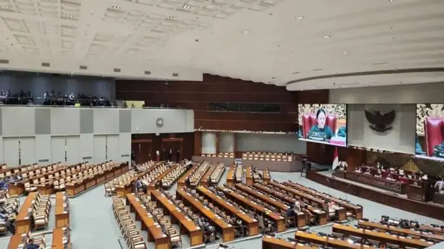 Revisi UU Desa Disahkan DPR RI, Masa Jabatan Kepala Desa Jadi 8 Tahun Revisi UU Desa Disahkan DPR RI, Masa Jabatan Kepala Desa Jadi 8 Tahun