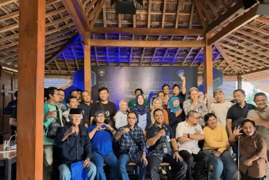 Halal Bihalal Bersama Wartawan, Kominfo Ajak Media Wujudkan Pilkada yang Sejuk di Kabupaten Purworejo Halal Bihalal Bersama Wartawan, Kominfo Ajak Media Wujudkan Pilkada yang Sejuk di Kabupaten Purworejo
