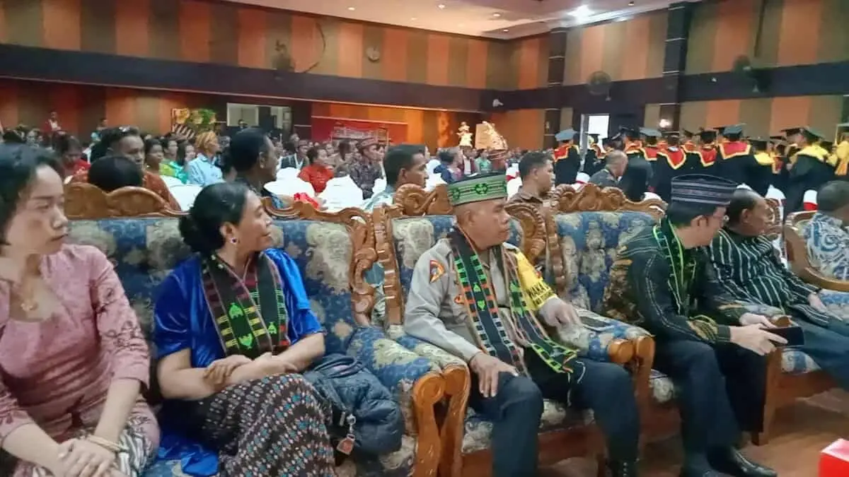Sekolah Tinggi Ilmu Ekonomi Karya Ruteng Manggarai NTT Menggelar Acara Wisuda Program Sarjana Prodi Akuntansi Dan Manajemen Sekolah Tinggi Ilmu Ekonomi Karya Ruteng Manggarai NTT Menggelar Acara Wisuda Program Sarjana Prodi Akuntansi Dan Manajemen