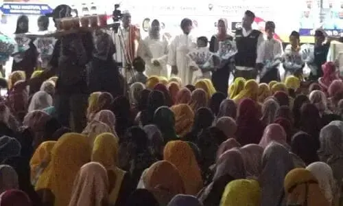 Ribuan Orang Hadiri Perpustakaan Bersholawat Dalam Rangka Hari Pemberdayaan Perpustakaan Ribuan Orang Hadiri Perpustakaan Bersholawat Dalam Rangka Hari Pemberdayaan Perpustakaan