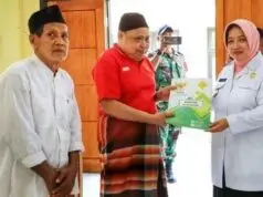 Bupati Serahkan Bantuan Baznas Untuk Warga Bruno yang Kurang Mampu Bupati Serahkan Bantuan Baznas Untuk Warga Bruno yang Kurang Mampu