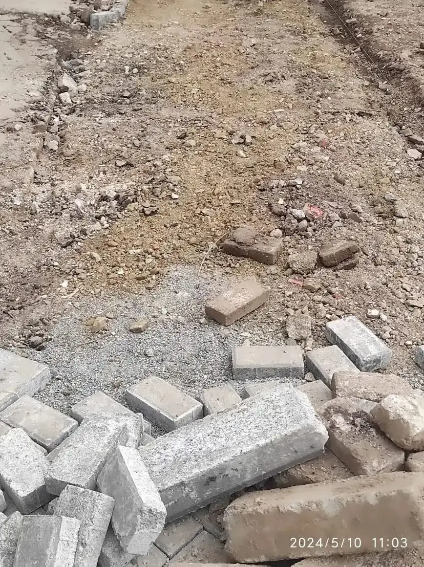 Disorot LSM LipanHam, Kegiatan Pemasangan Paving Blok di RT 05/02 Desa Kadu Diduga Tak Sesuai Spesifikasi