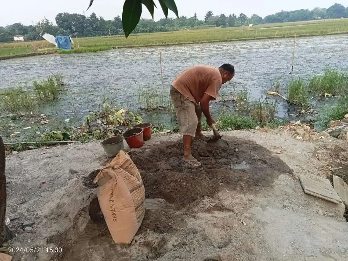 Diduga Pakai Bahan Material Bekas, Proyek Pembangunan Turap Saluran Air Batu Kali di Perumahan Citra Pasundan Curug, Menuai Sorotan DPD LSM LipanHam Diduga Pakai Bahan Material Bekas, Proyek Pembangunan Turap Saluran Air Batu Kali di Perumahan Citra Pasundan Curug, Menuai Sorotan DPD LSM LipanHam