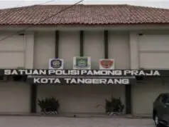 Satpol-PP Kota Tangerang Abaikan Konfirmasi Wartawan, Terkait Pabrik Limbah Biji Plastik Masih Beraktifitas Satpol-PP Kota Tangerang Abaikan Konfirmasi Wartawan, Terkait Pabrik Limbah Biji Plastik Masih Beraktifitas