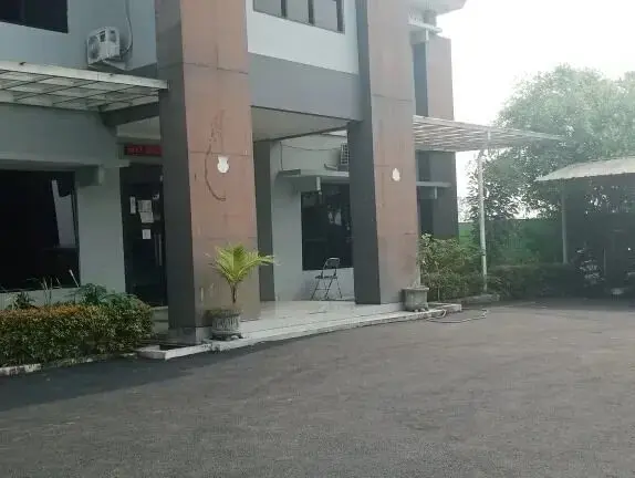 Proyek Hotmix Halaman Kantor Kelurahan Paku haji, Diduga Kurangi Volume Ketebalan