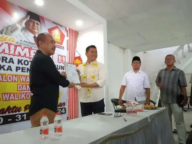 Juragan Parkir Berniat Dampingi Maidi Dalam Pilwakot Madiun Juragan Parkir Berniat Dampingi Maidi Dalam Pilwakot Madiun
