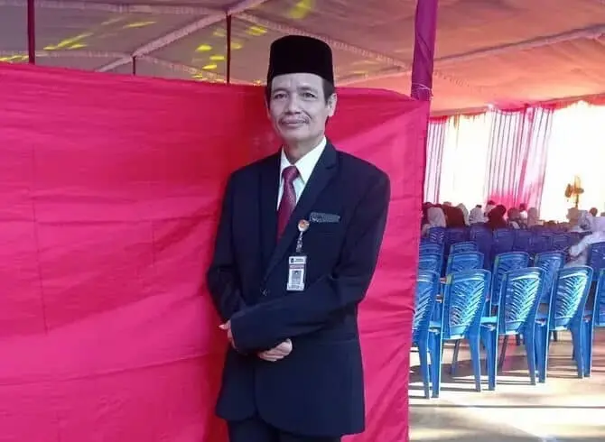 Gelar Wisuda purnasiswa, SMPN 2 Purworejo Luluskan 223 Siswa, 4 Diterima di SMA Taruna Nusantara dan 1 di SMA Pradita Dirgantara Gelar Wisuda purnasiswa, SMPN 2 Purworejo Luluskan 223 Siswa, 4 Diterima di SMA Taruna Nusantara dan 1 di SMA Pradita Dirgantara