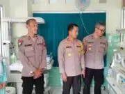 Menjenguk Bayi yang Ditemukan di Mushola, Kapolres Berpesan Jangan Pernah Terlantarkan Anak