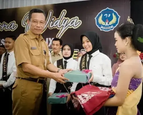 Hebat, 3 Siswa SMPN 31 Purworejo Diterima di SMKN Jateng Hebat, 3 Siswa SMPN 31 Purworejo Diterima di SMKN Jateng