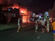 Diduga Korsleting, Toko Oli di Magetan Amblas Jadi Amukan Si Jago Merah Diduga Korsleting, Toko Oli di Magetan Amblas Jadi Amukan Si Jago Merah