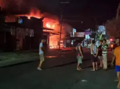 Diduga Korsleting, Toko Oli di Magetan Amblas Jadi Amukan Si Jago Merah Diduga Korsleting, Toko Oli di Magetan Amblas Jadi Amukan Si Jago Merah