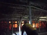 Kandang Terbakar, Ribuan Ekor Jadi ‘Ayam Bakar Siap Saji’ Kandang Terbakar, Ribuan Ekor Jadi 'Ayam Bakar Siap Saji'