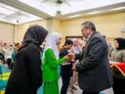 Pemkot Tangsel Berikan Bantuan Biaya Pendidikan bagi 5 Ribu Siswa Pemkot Tangsel Berikan Bantuan Biaya Pendidikan bagi 5 Ribu Siswa