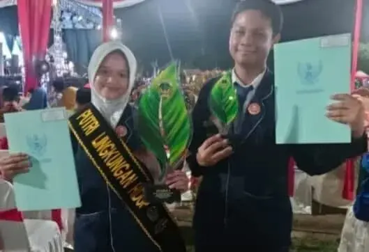 Aroma Bunga SMPN 1 Mejayan Terhampar Sebagai Putri Duta Lingkungan Hidup Kabupaten Madiun Aroma Bunga SMPN 1 Mejayan Terhampar Sebagai Putri Duta Lingkungan Hidup Kabupaten Madiun