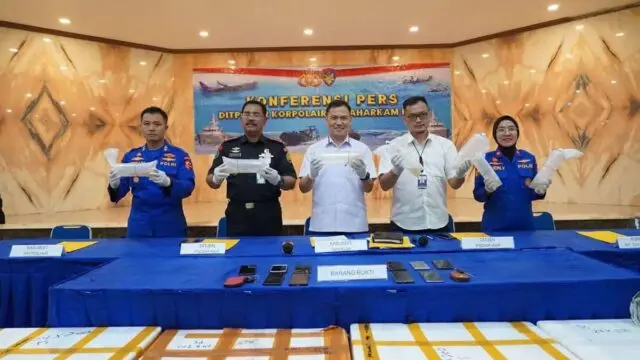 Polri dan KKP Gerebek Gudang Penyelundupan 104.186 Benih Bening Lobster Di Banten
