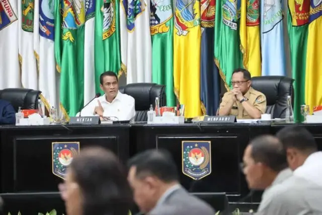 Mendagri Dorong Pemda Tingkatkan Produksi Beras Mendagri Dorong Pemda Tingkatkan Produksi Beras