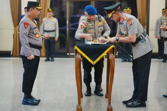 Irjen Pol Suyudi Ario Seto Resmi Jabat Kapolda Banten Gantikan Irjen Pol Abdul Karim Irjen Pol Suyudi Ario Seto Resmi Jabat Kapolda Banten Gantikan Irjen Pol Abdul Karim