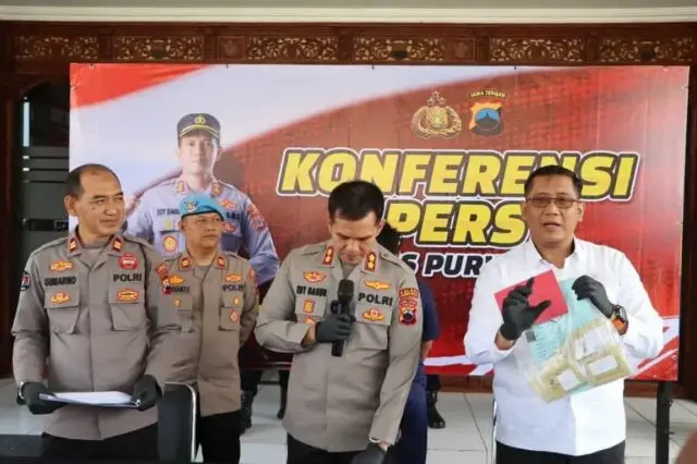 Pecatan Polisi Tipu Warga Purwodadi Hingga Puluhan Juta, Modusnya Tawarkan Kendaraan Lelang Fiktif Pecatan Polisi Tipu Warga Purwodadi Hingga Puluhan Juta, Modusnya Tawarkan Kendaraan Lelang Fiktif