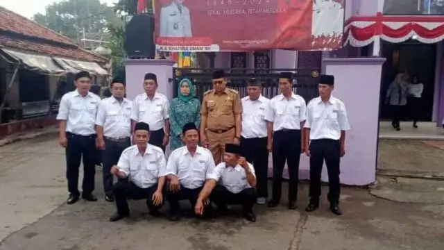 Pemdes Ketapang Gelar Apel Pagi Menyambut HUT RI Ke-79 Pemdes Ketapang Gelar Apel Pagi Menyambut HUT RI Ke-79