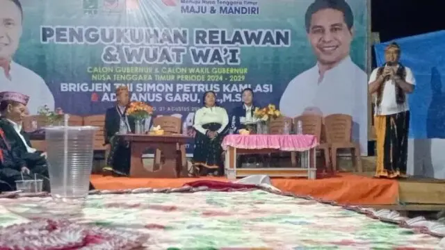 Jelang Pendaftaran Di KPU, SIAGA Gelar Acara Wuat Wa'i Dan Mengukuhkan Relawan DI Kampung Halaman Bacawagub Andre Garu