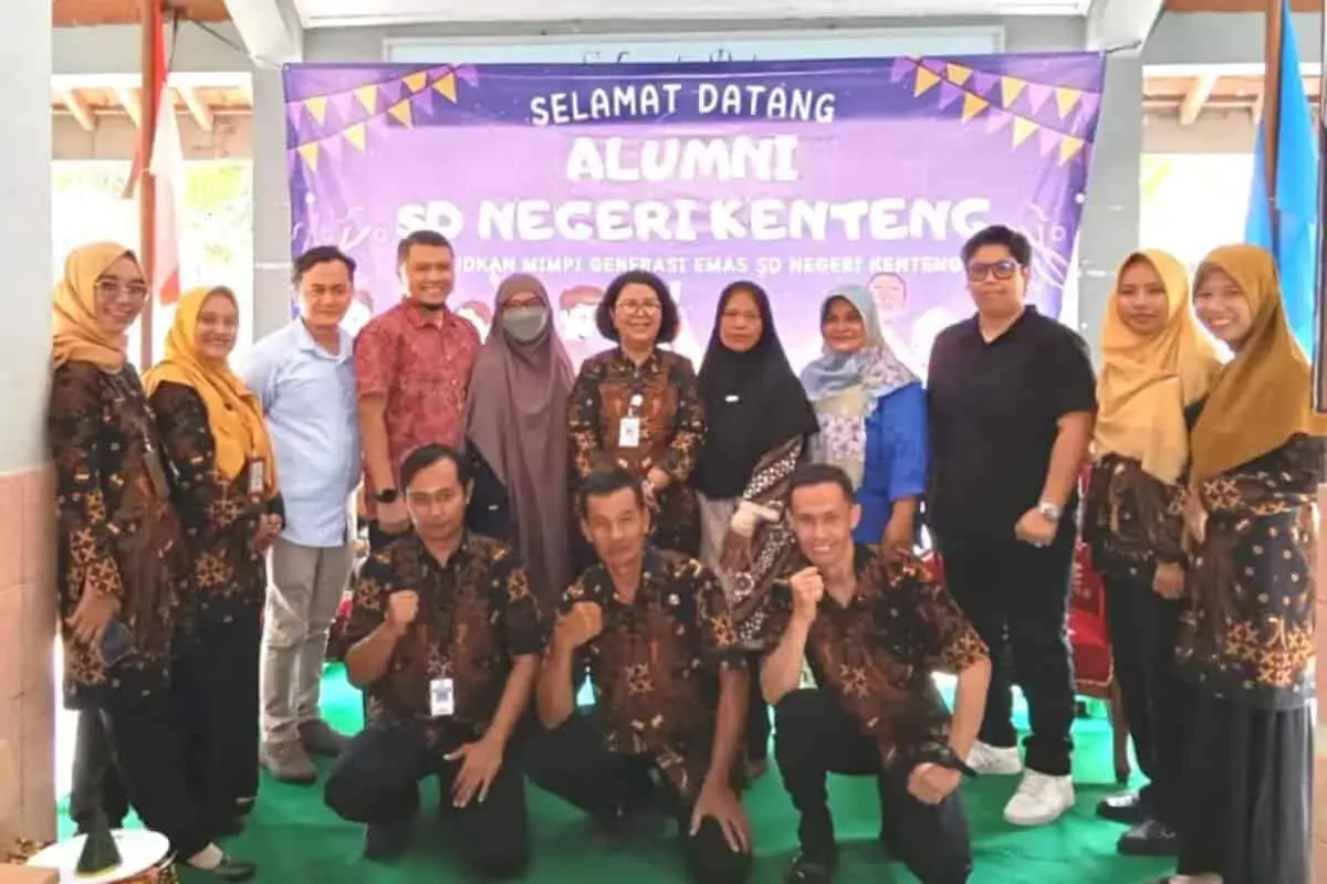 Baru Terbantuk, Paguyuban Alumni SDN Kenteng Beri Bantuan Alat Marching Band Baru Terbantuk, Paguyuban Alumni SDN Kenteng Beri Bantuan Alat Marching Band