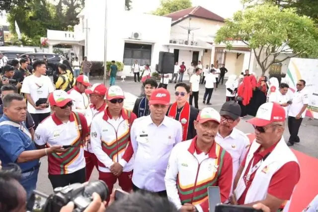 Kapolres Bireuen Sambut Kedatangan Kirab Api PON XXI Aceh - Sumut 2024 Kapolres Bireuen Sambut Kedatangan Kirab Api PON XXI Aceh - Sumut 2024