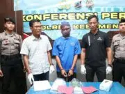 Buruh Angkut Pasir Jadi Pengedar Sabu Agar Bisa Mengkonsumsi Gratis
