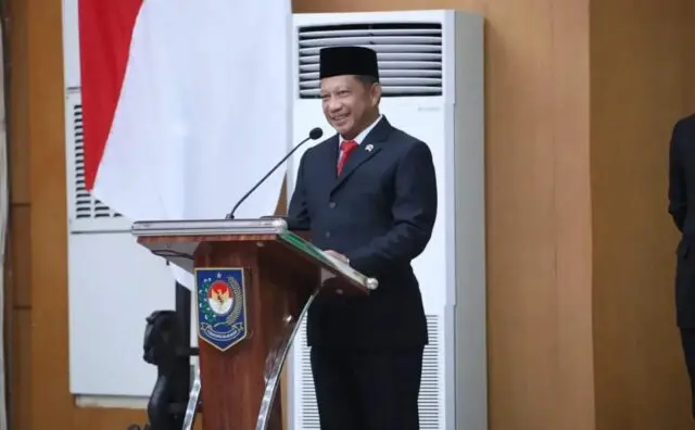 Mendagri Dorong Pj. Gubernur NTT Atasi Kemiskinan Ekstrem dan Pastikan Kesiapan Pilkada Mendagri Dorong Pj. Gubernur NTT Atasi Kemiskinan Ekstrem dan Pastikan Kesiapan Pilkada