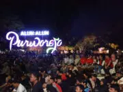 Nobar Timnas Indonesia melawan Australia, Bupati Bagi Doorprize Jersey Bola