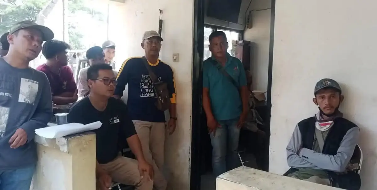 Puluhan Warga Sukadiri Gelar Demo di Depan Kantor Kecamatan, Begini Isi Tuntutannya