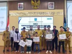 Prioritaskan Siswa Kurang Mampu, Pemkot Tangsel Serahkan Bantuan Pendidikan Prioritaskan Siswa Kurang Mampu, Pemkot Tangsel Serahkan Bantuan Pendidikan